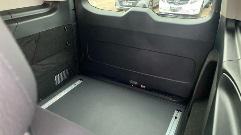 Mercedes-Benz Vito L2 Diesel Rwd 119CDI Select Crew Van 9G-Tronic
